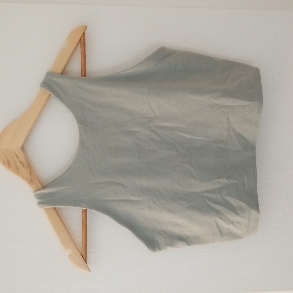 Athleta Conscious Crop